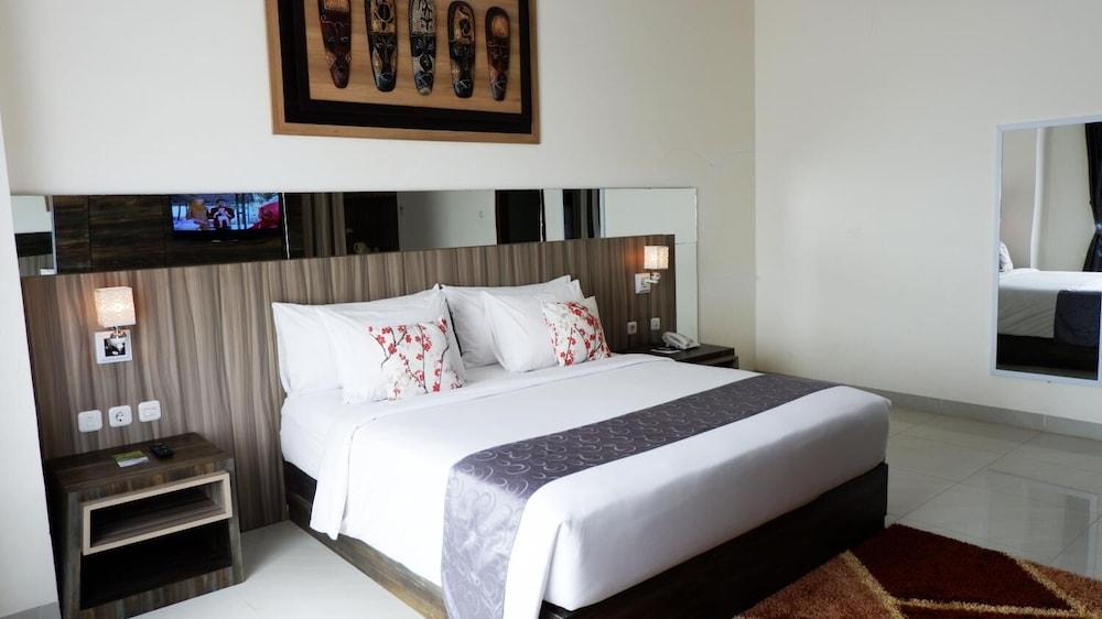 Hotel Vega Prime & Convention 4*