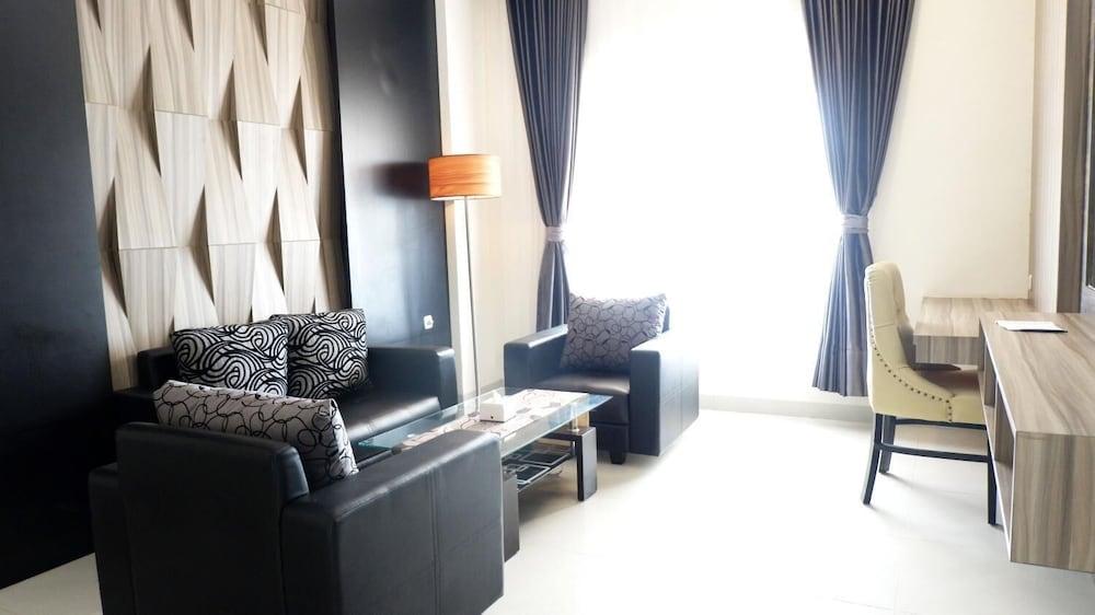Vega Prime & Convention Hotel 4*