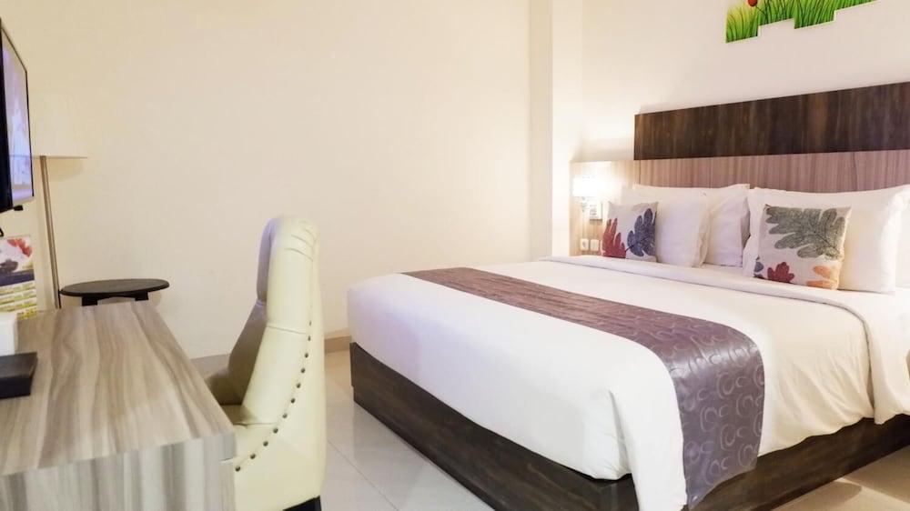 Vega Prime & Convention Hotel