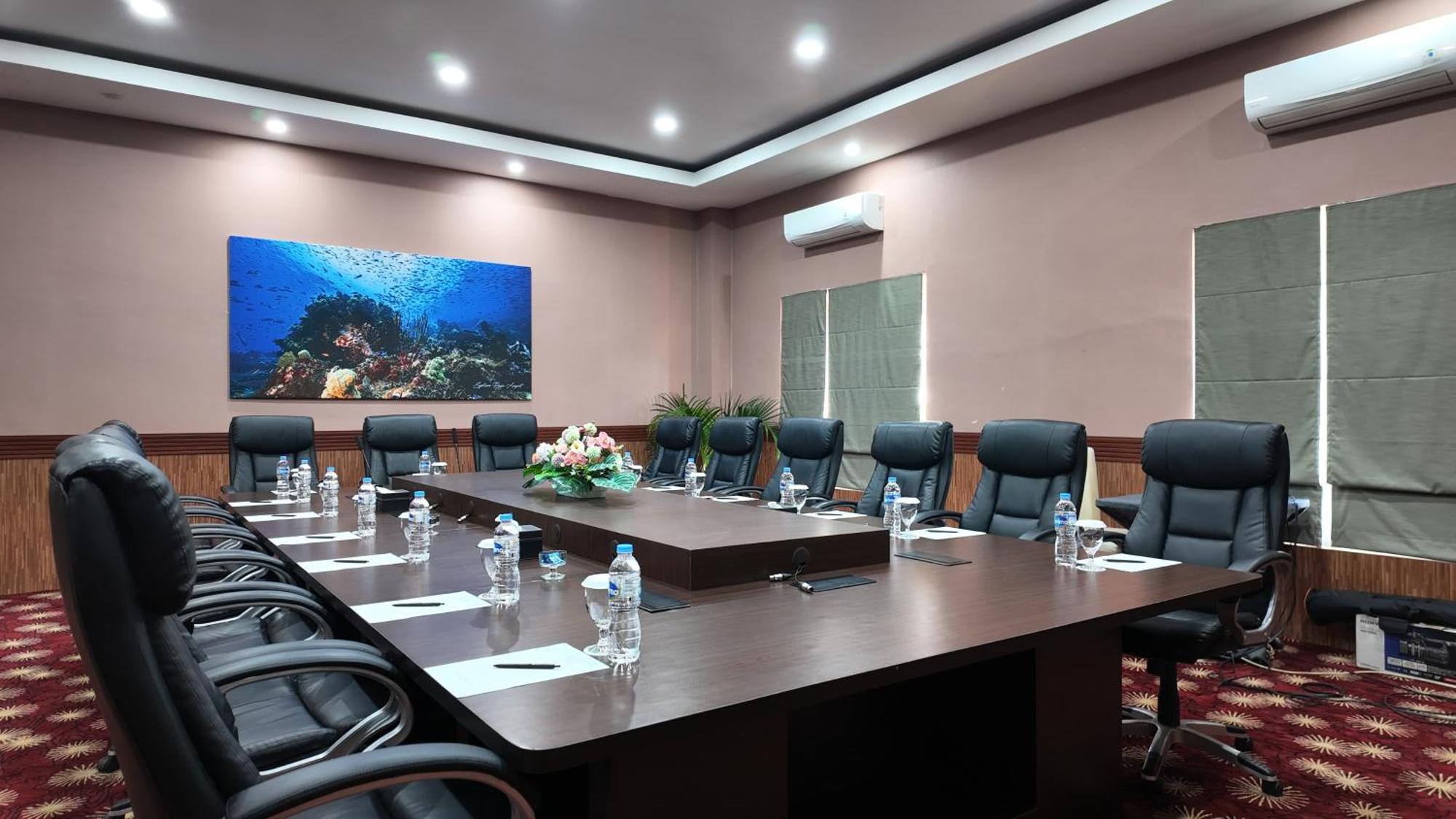 Vega Prime & Convention Hotel