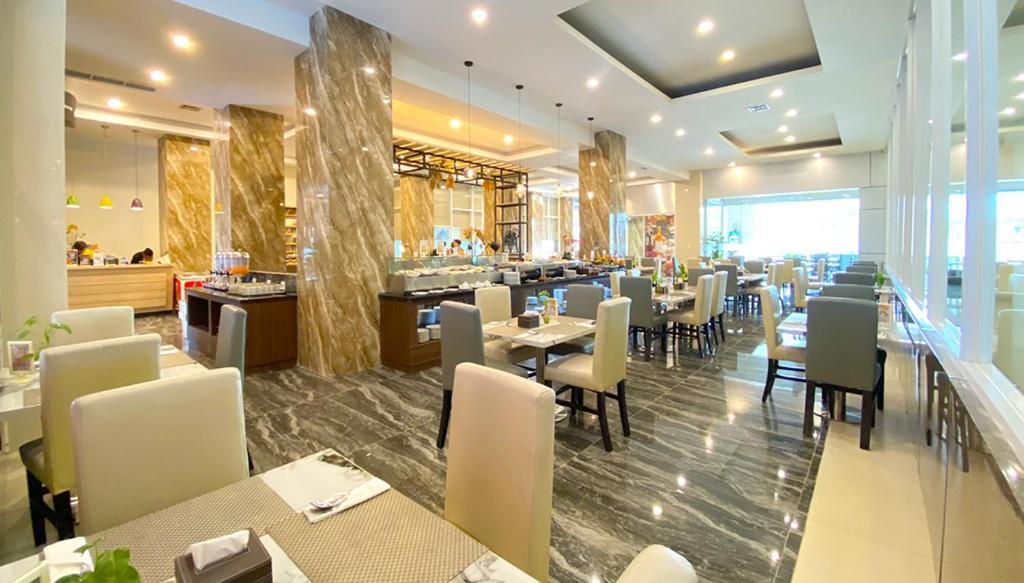 Hotel Vega Prime & Convention 4*