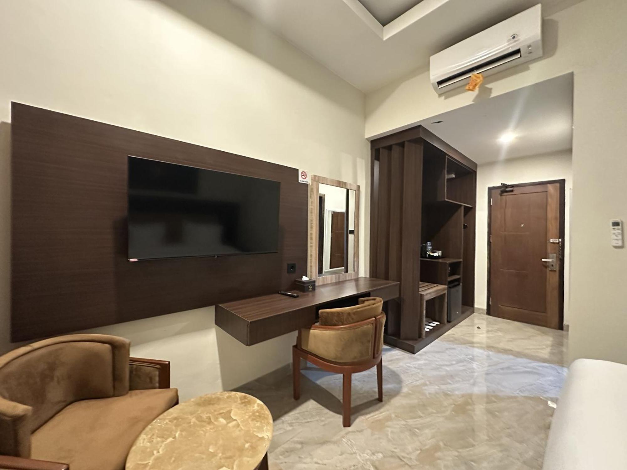 Vega Prime & Convention Hotel 4*
