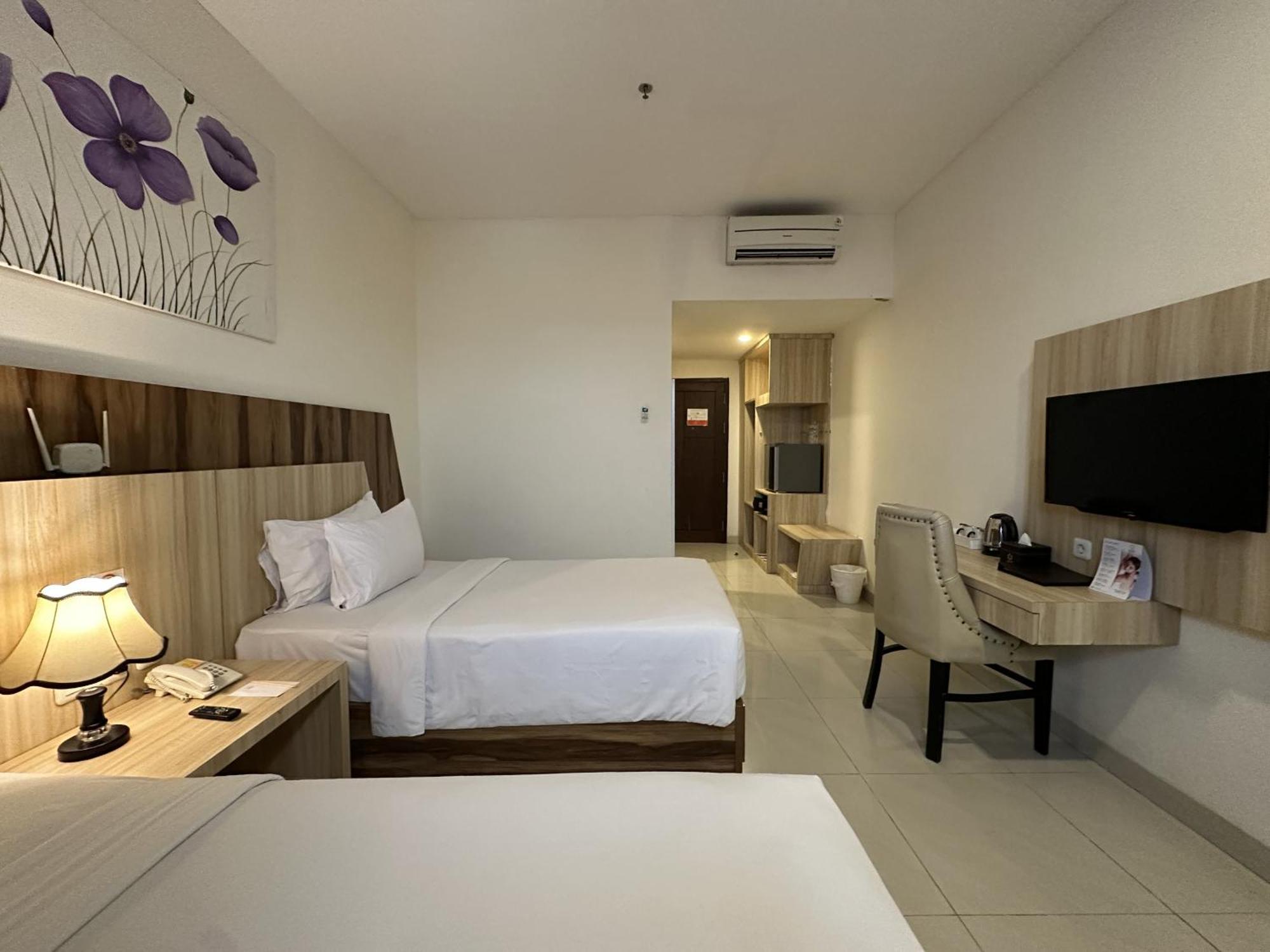 Hotel Vega Prime & Convention 4*